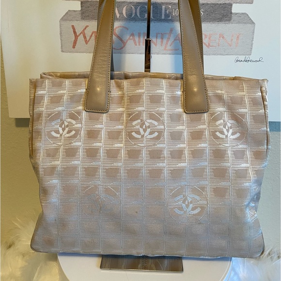 Chanel Taupe Travel Ligne Nylon/Leather Tote - Picture 5 of 16